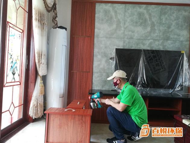 板材散发的刺鼻气味有害?是甲醛超标吗? 板材散发的刺鼻气味有害?是甲醛超标吗?